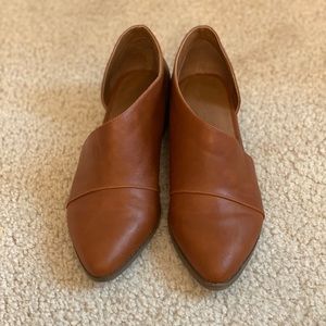 Cognac asymmetrical flats